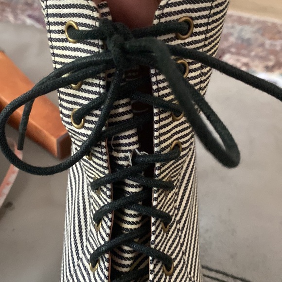 Havana Last Jeffrey Campbell Lita Navy White Striped Platform Heels💙🤍💙 - Picture 9 of 12